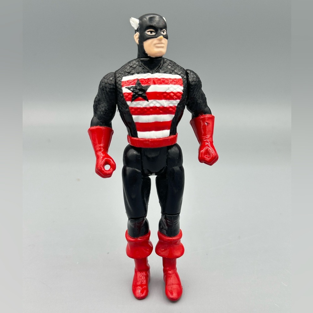 Vintage 1990 Captain America Black/Red US Agent Action Figure ToyBiz Marvel